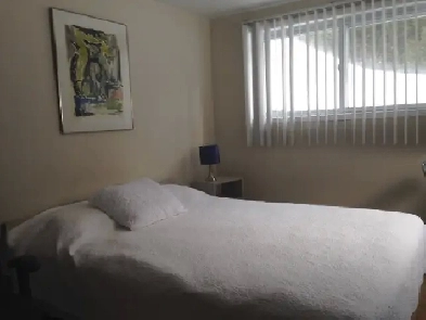 Lévis jolie chambre paisible disponible le 15 juin Image# 1