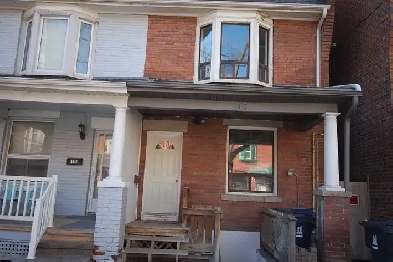 AMAZING LOCATION near TMU. 4 Bdrm on 2 floors $4500 hydro Image# 1