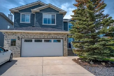 Executive Home Stonegate Airdrie Image# 1