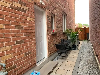 Clean & new 3 bedrooms basement apartment with sept entrance Image# 4