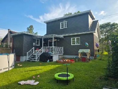 Maison dans un petit coin de paradis à Montréal Image# 4