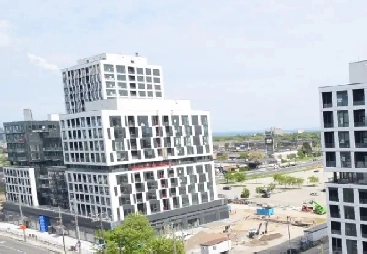 FABULOUS ETOBICOKE LOCATION- BEST PRICED ASSIGNMENT AT VERGE! Image# 1