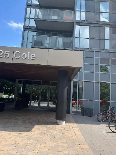 Room for Sharing Available – Downtown Toronto Image# 1