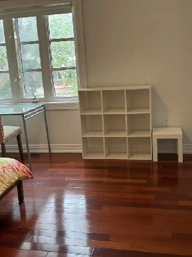 Younge and Steele master bedroom for rent on second floor Image# 5