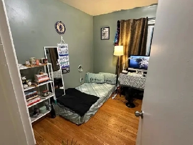 Independent furnished room for rent with shared amenities Image# 8