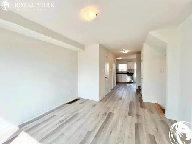 Townhouse For rent Image# 6