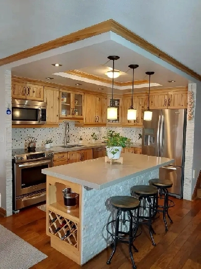 3-Beds 2-Baths -1 Parking Multi Level Condo Image# 5