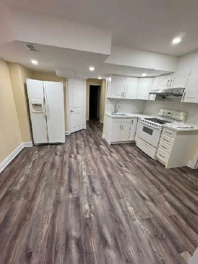 Legal 2 Bedroom Basement Image# 9