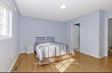 Master Bedroom Available July 31 – Sandalwood/Sunny Meadow Image# 6