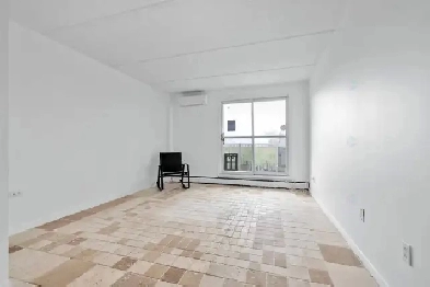 Condo sale 1150Sqf.  2 bedroom, A/C, comes with new appliances. Image# 3