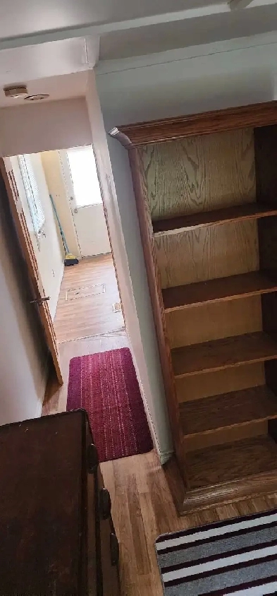 ROOM FOR RENT LINDSAY 705 879 3692 Image# 1