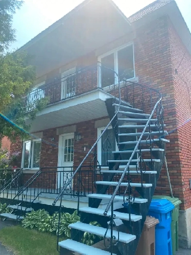 Logement 4 1/2 à louer rénové 1100$/Mois PAS D'ANIMAUX Image# 9