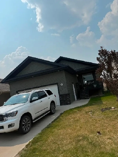 Upstairs For rent 2 bedroom , 2suv garage  , 2 bathroom furnishe Image# 7