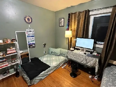 Furnished independent room for rent with shared amenities Image# 1