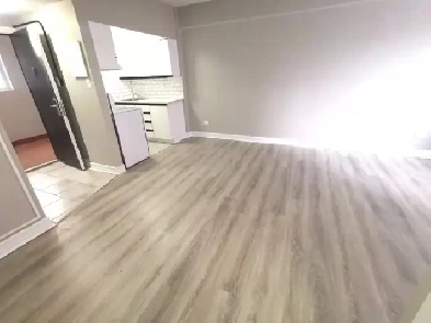 studio in downtown Montreal Image# 1