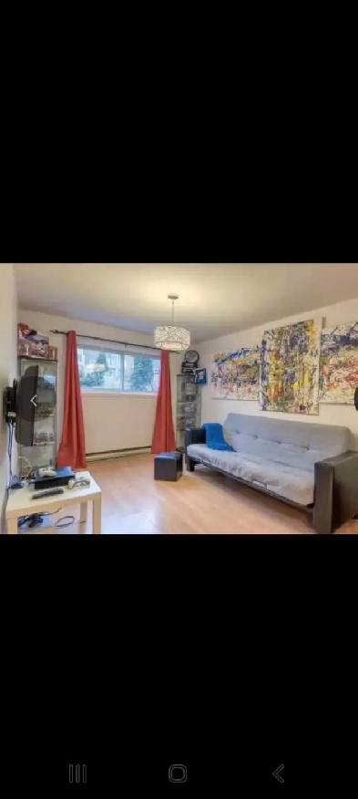 3 1/2 , 5 minutes pied du métro Cadillac Image# 1