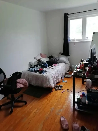 Private Furnished Room for Female Image# 1