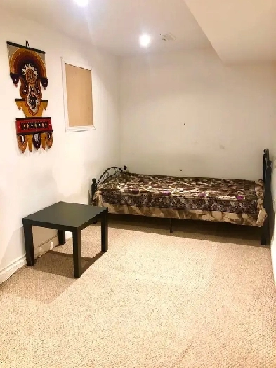 One bedroom basement for rent Image# 1