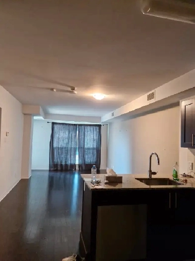 LEASE TRANSFER – 1-Bedroom Apartment in Ottawa (242 Rideau Stree Image# 5
