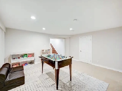 Walkout Basement 3 bedroom Image# 4