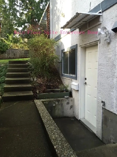 Burnaby SFU Luxurious Suite