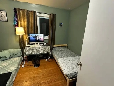 Independent furnished room for rent with shared amenities Image# 6