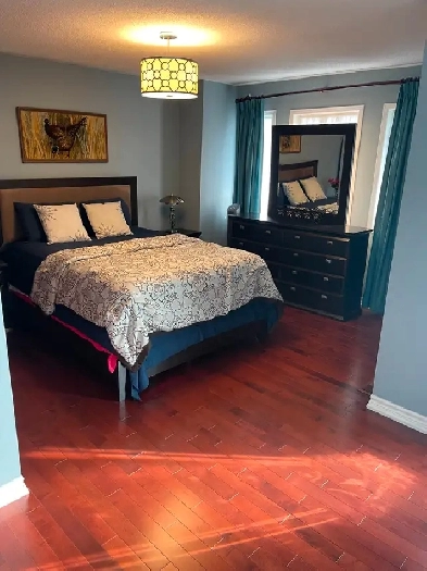 Luxuriously furnished room on the upper floor Image# 3