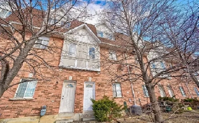 Rare Find: 3 Bed, 3 Full Bath Townhouse, 2 Pkg, For Family Image# 1