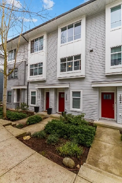 2 Bdrm w/ Den Townhome in Clayton Heights for lease | JUL 2 Image# 10