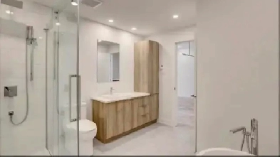 Cession de Bail urgent ! 5 1/2  au RDC  3 chambres  Parc Molson Image# 1