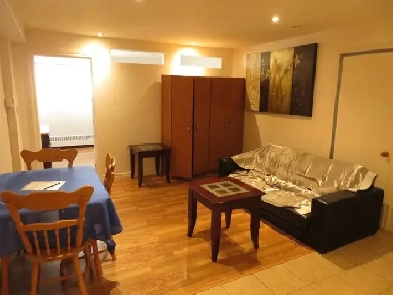 3 1/2 Fully Furnished, All Included, Heating, Electricity, Parki Image# 1