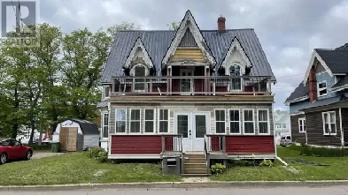 4 Bed and 2 Bath - 54 Summer St, SUMMERSIDE Image# 10