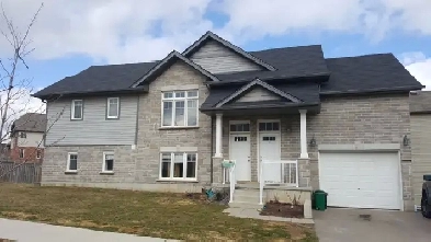 2 Bedroom Apartment - Waterloo - Ira Needles & University Ave Image# 1