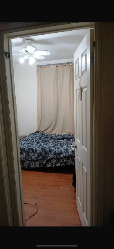single room for rent (male preferred) Image# 1