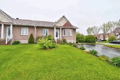 maison jumelée a vendre 399 000$ Image# 4