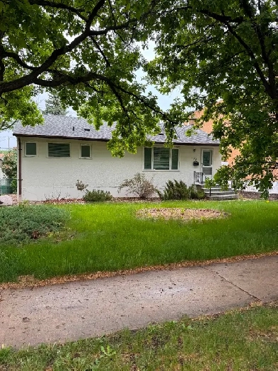 1.5 bedroom house for rent in Riverheights Image# 5