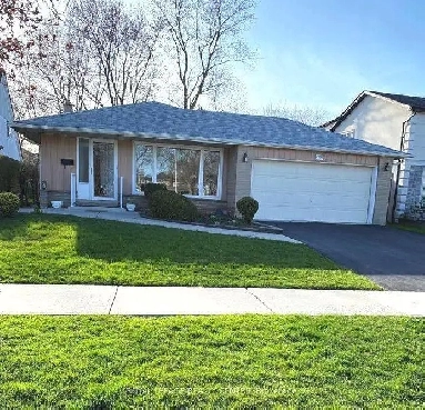 3BR 3WR Detached in Mississauga near Dundas St W./Winston Church Image# 1
