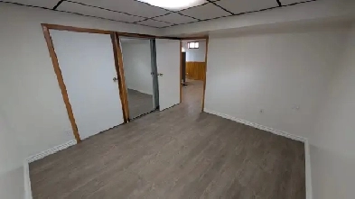 1 bedroom & 1 bathroom - SCARBOROUGH NEAR TORONTO ZOO Image# 1