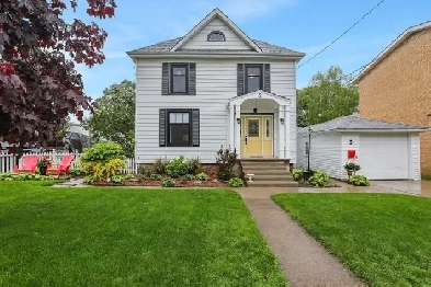 CHARMING CHARACTER HOME IN THE HEART OF GRIMSBY - 4 BED, 2 BATH Image# 5