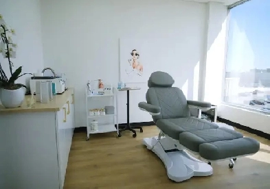 Treatment Room(s) For Rent in North York Medical Spa Image# 5