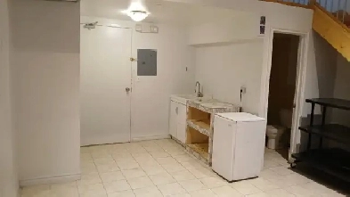 Studio with Loft in Stockyard Area Image# 1