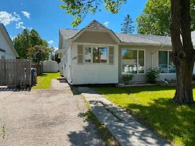 St. Vital, Available August 1, large three bedroom side-by-side Image# 20