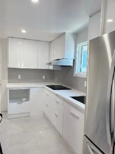 Private room for rent Dufferin& Eglinton - female only Image# 1