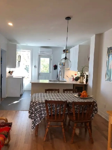 Charming 5½ Apartment for Sublet – 2 Closed Bedrooms Image# 1