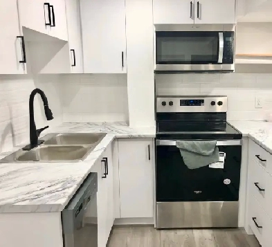 2 Bed   1 Bath Unit - Lawrence Park Image# 1