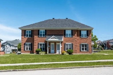 REVENUS  QUADRUPLEX  ROCK FOREST Image# 1