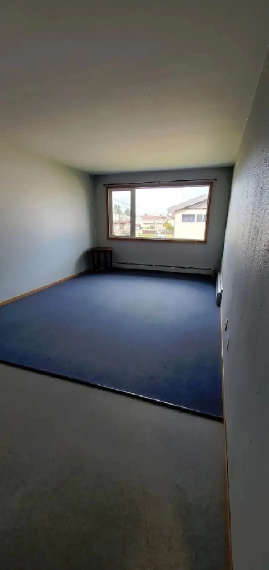 One bedroom on Fox Bay Image# 4