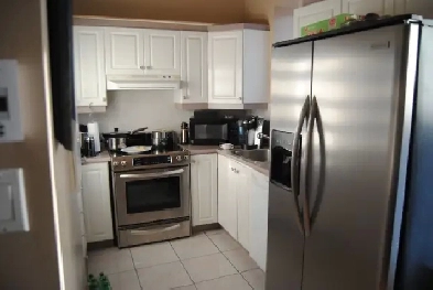 Centre-viile condo 41/2 - excellent emplacement Image# 1