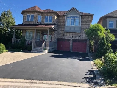 Room for Rent at Major Mackenzie and Woodbine Image# 1