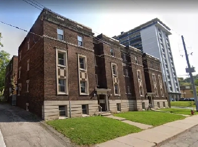 2 Bedroom apartment in the Durand neighbourhood - July 1st Image# 9